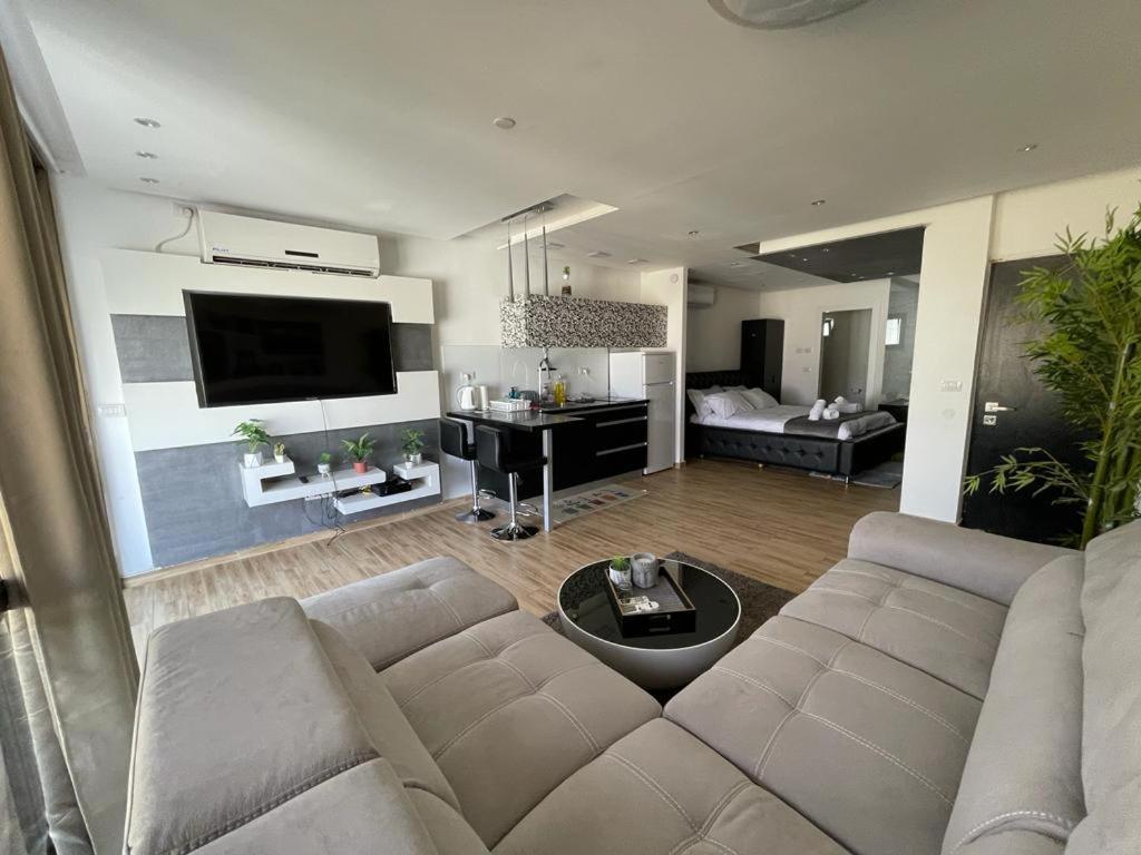 Lev Eilat Suites Esterno foto