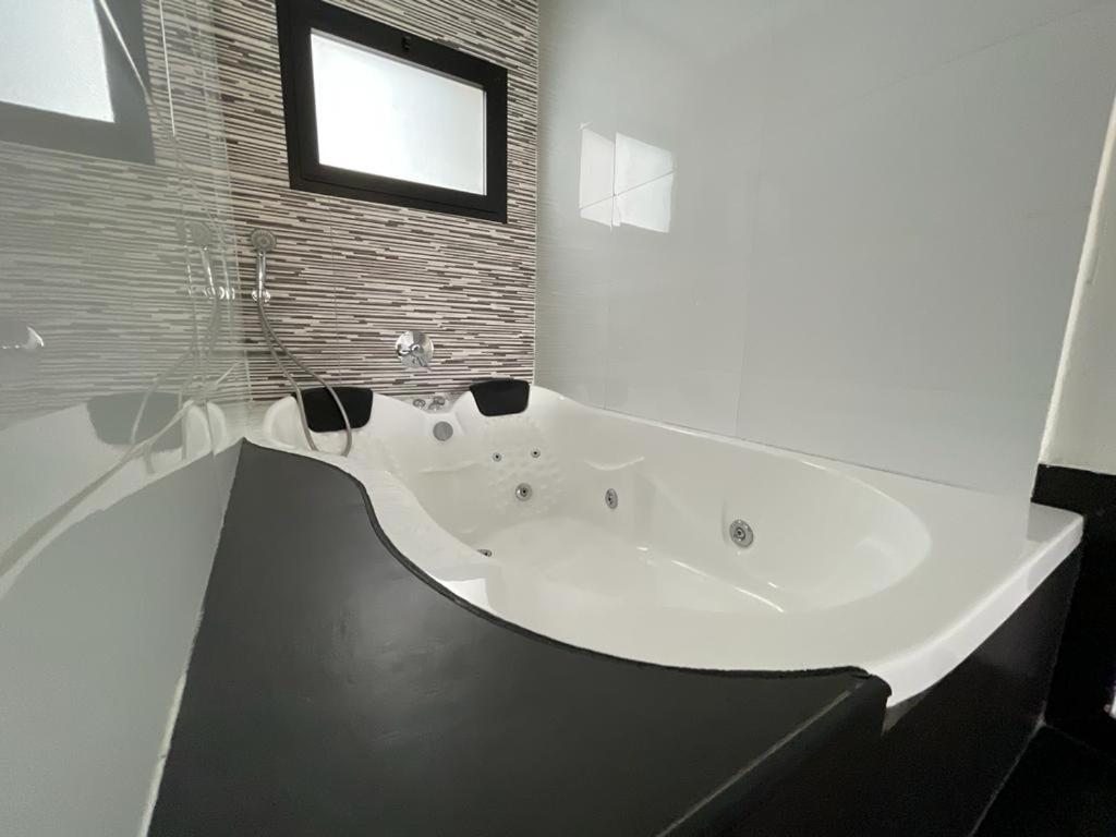 Lev Eilat Suites Esterno foto