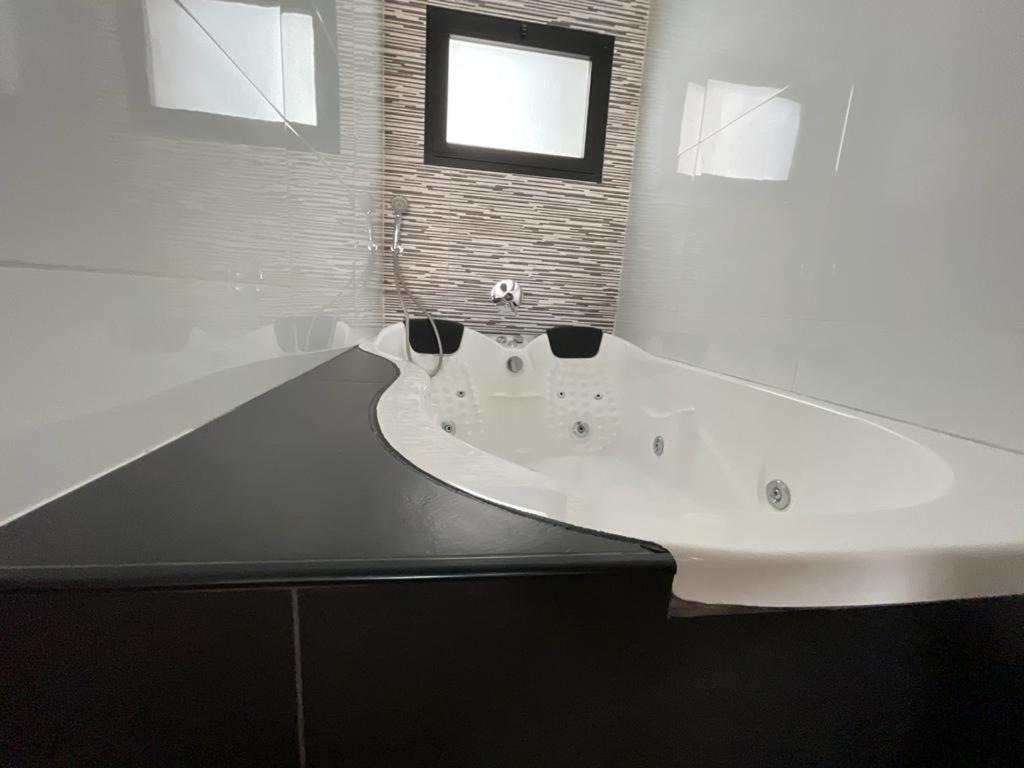 Lev Eilat Suites Esterno foto