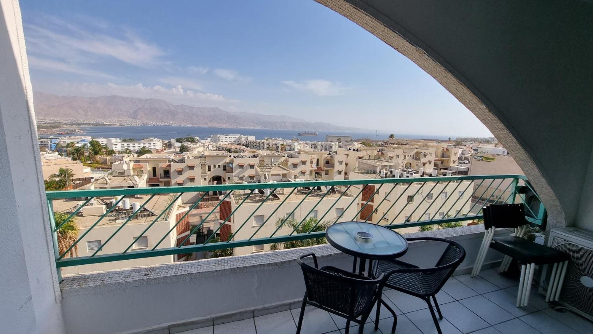 Lev Eilat Suites Esterno foto